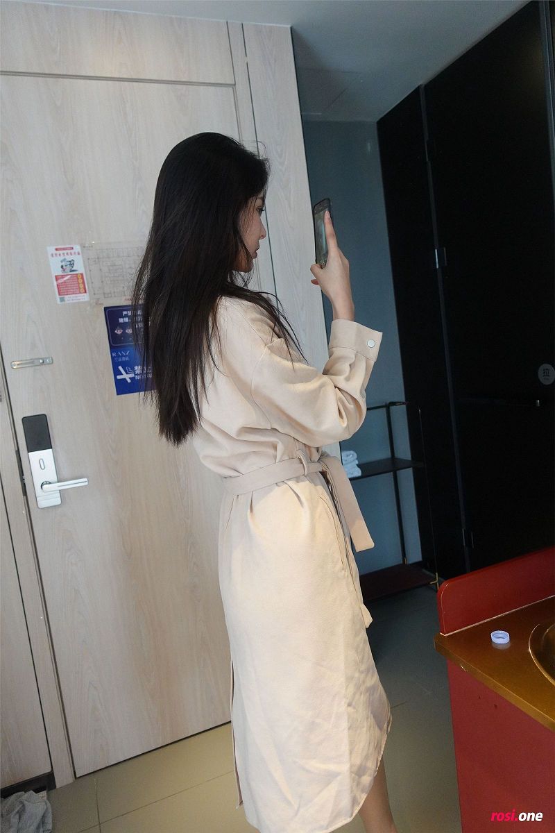 图片[2]-[ROSI美女图]2021.10.07 NO.3594-芒果图库