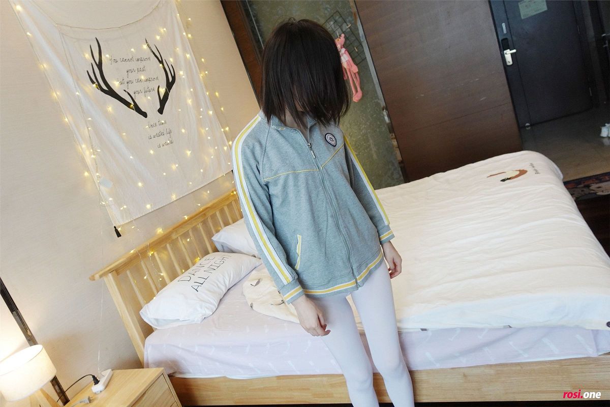 [ROSI美女图]2021.10.19 NO.3606-芒果图库