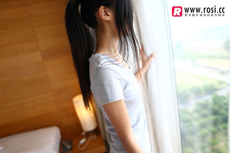 图片[2]-[ROSI美女图]2015.06.25 NO.1295-芒果图库