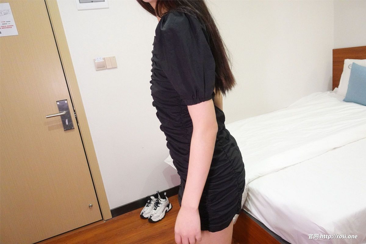 [ROSI美女图]2022.01.15 NO.3694-芒果图库