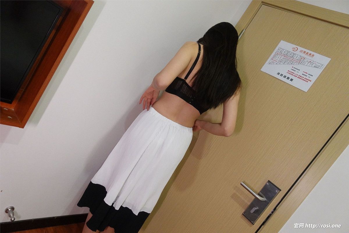 图片[2]-[ROSI美女图]2022.01.28 NO.3707-芒果图库