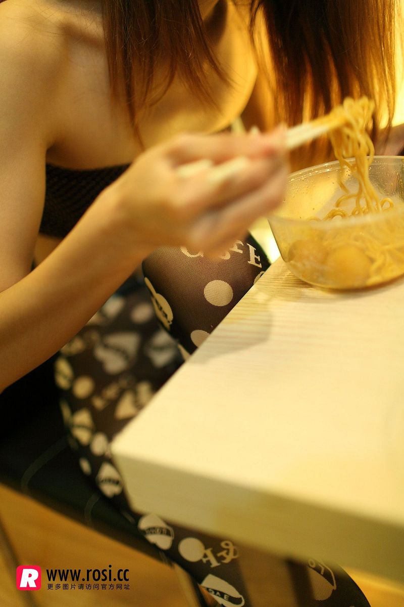 图片[8]-[ROSI美女图]2015.11.29 NO.1452-芒果图库