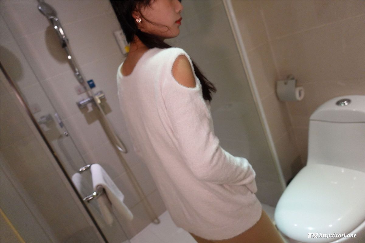 [ROSI美女图]2022.05.08 NO.3807-芒果图库