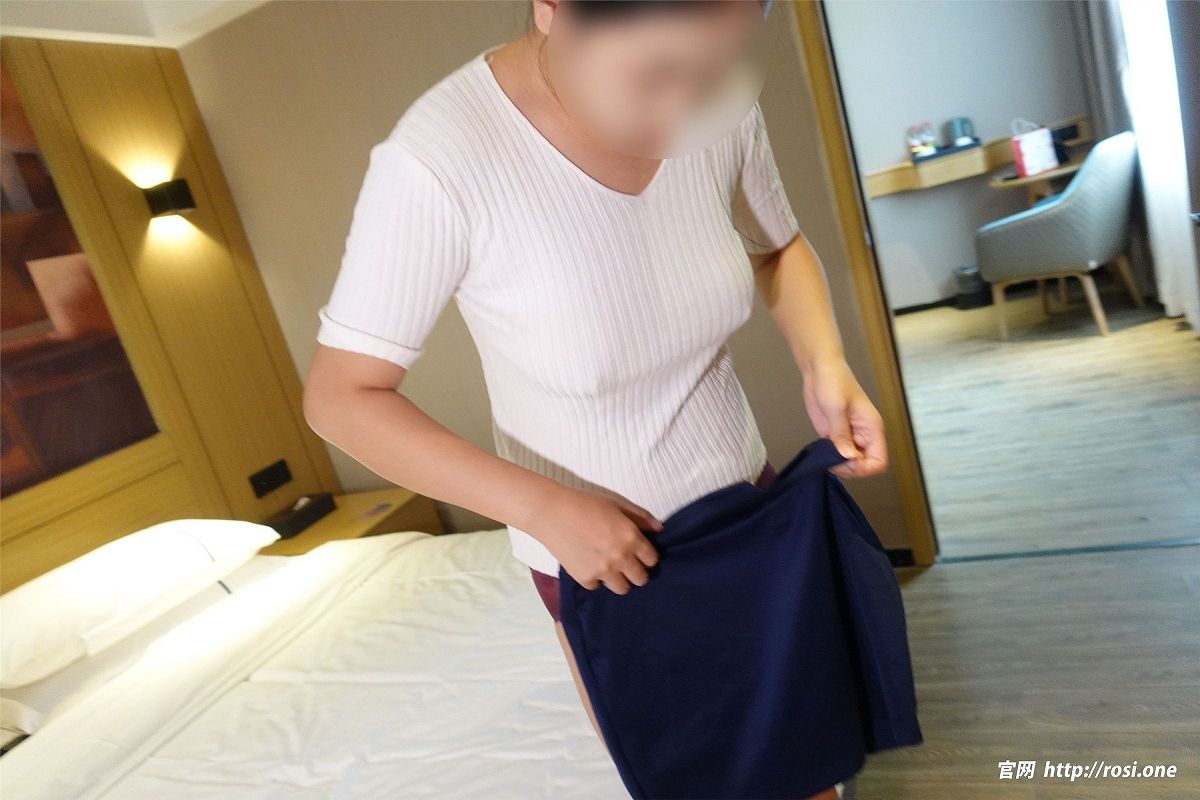 [ROSI美女图]2022.10.29 NO.3981-芒果图库