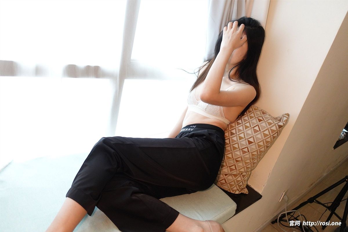 [ROSI美女图]2022.11.04 NO.3987-芒果图库