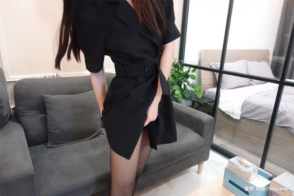 图片[2]-[ROSI美女图]2023.01.05 NO.4049-芒果图库