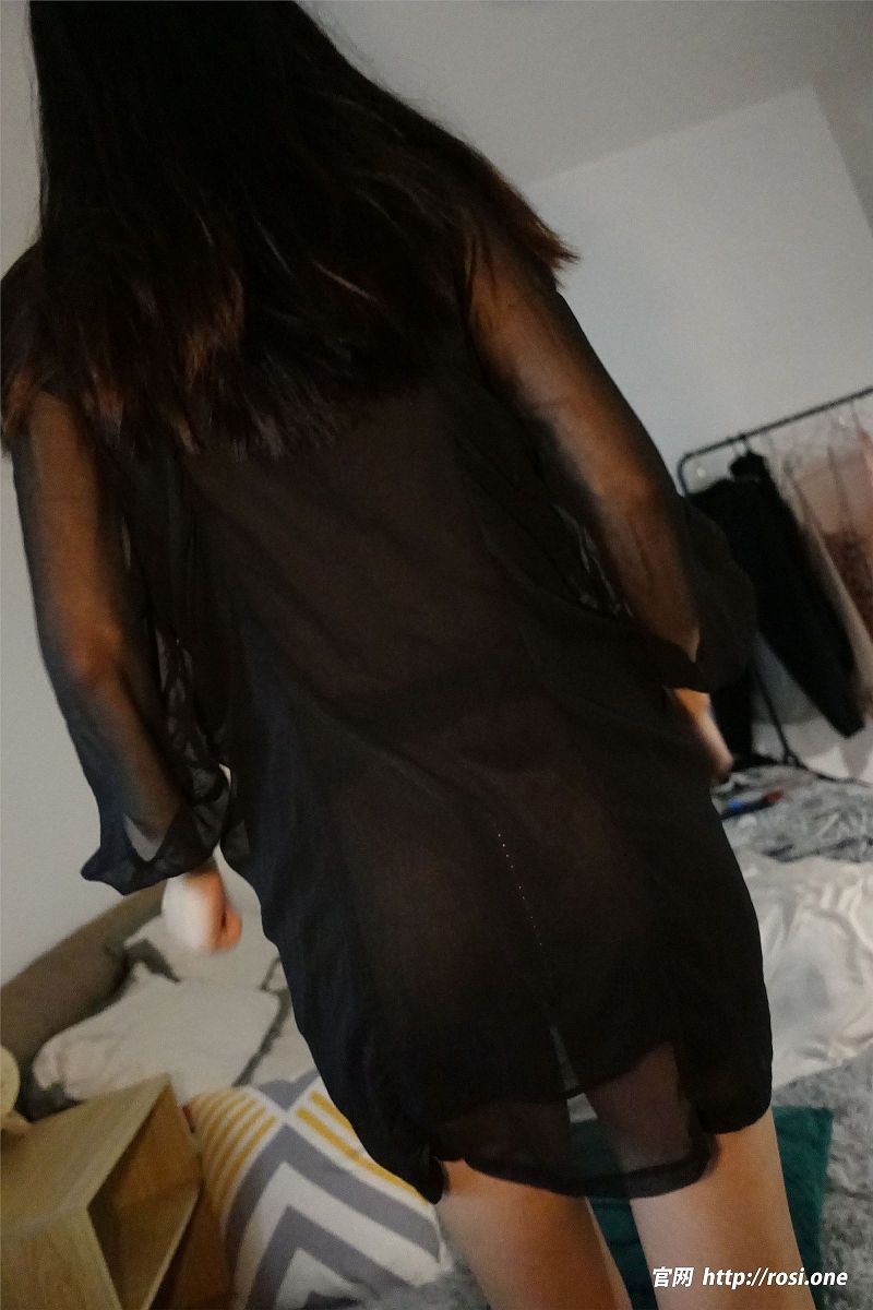 图片[2]-[ROSI美女图]2023.04.05 NO.4139-芒果图库