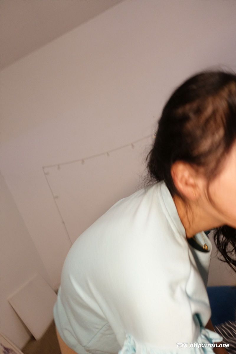 [ROSI美女图]2023.04.07 NO.4141-芒果图库