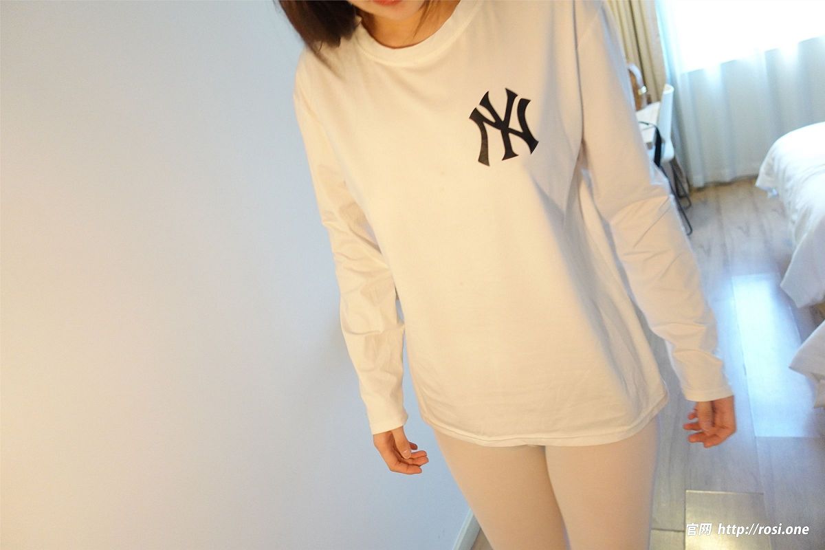 [ROSI美女图]2023.05.18 NO.4182-芒果图库