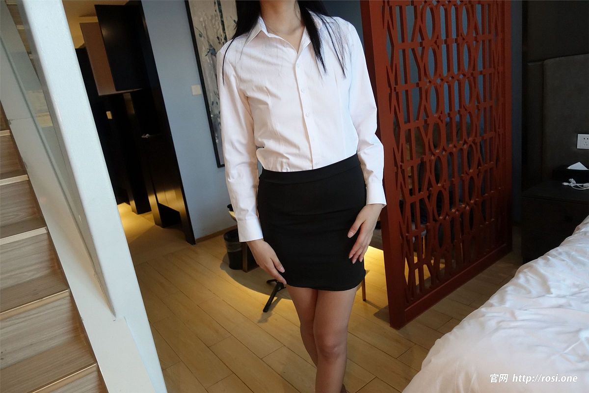 [ROSI美女图]2023.06.30 NO.4225-芒果图库