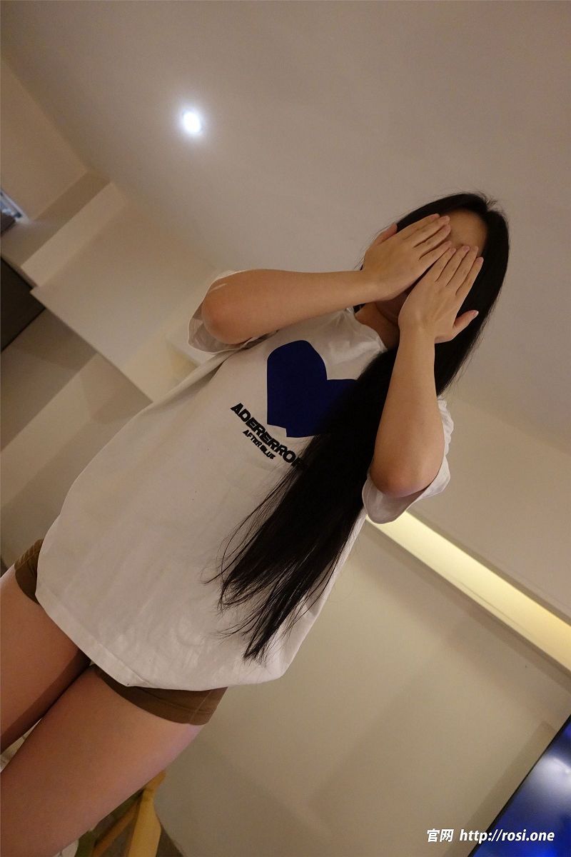 图片[2]-[ROSI美女图]2023.07.17 NO.4242-芒果图库