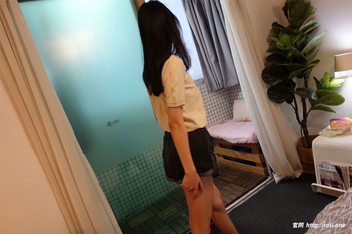 [ROSI美女图]2023.07.20 NO.4245-芒果图库