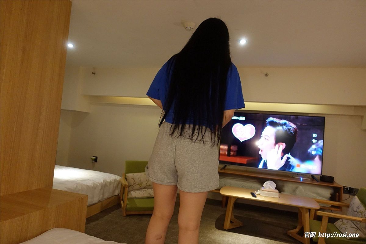 [ROSI美女图]2023.07.24 NO.4249-芒果图库