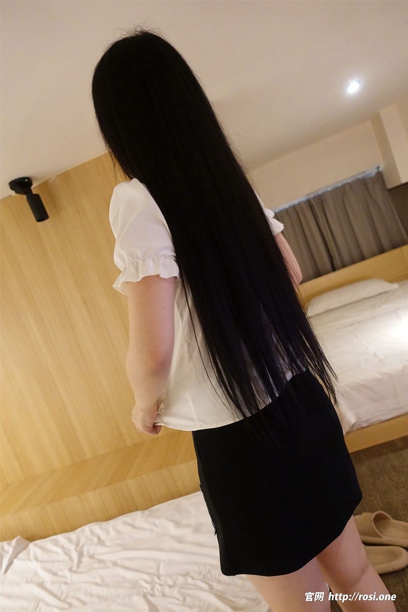 [ROSI美女图]2023.08.14 NO.4270-芒果图库