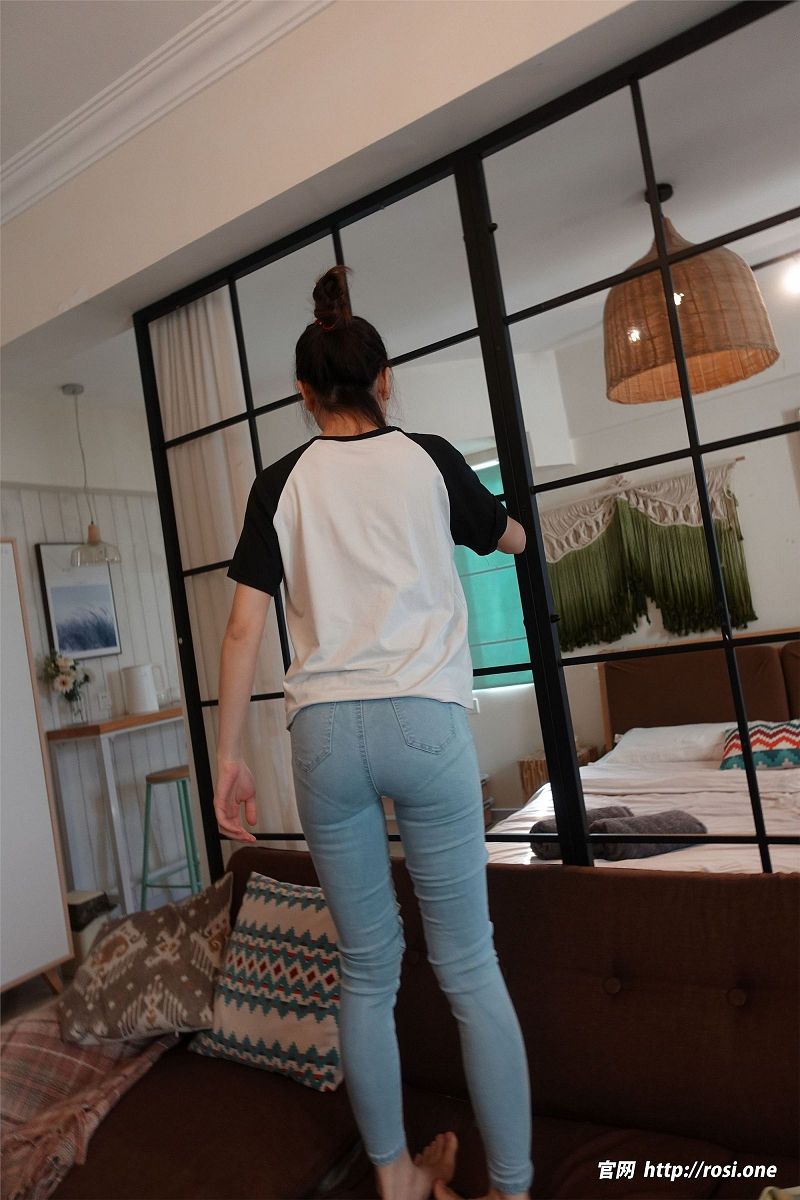 图片[2]-[ROSI美女图]2023.08.18 NO.4274-芒果图库