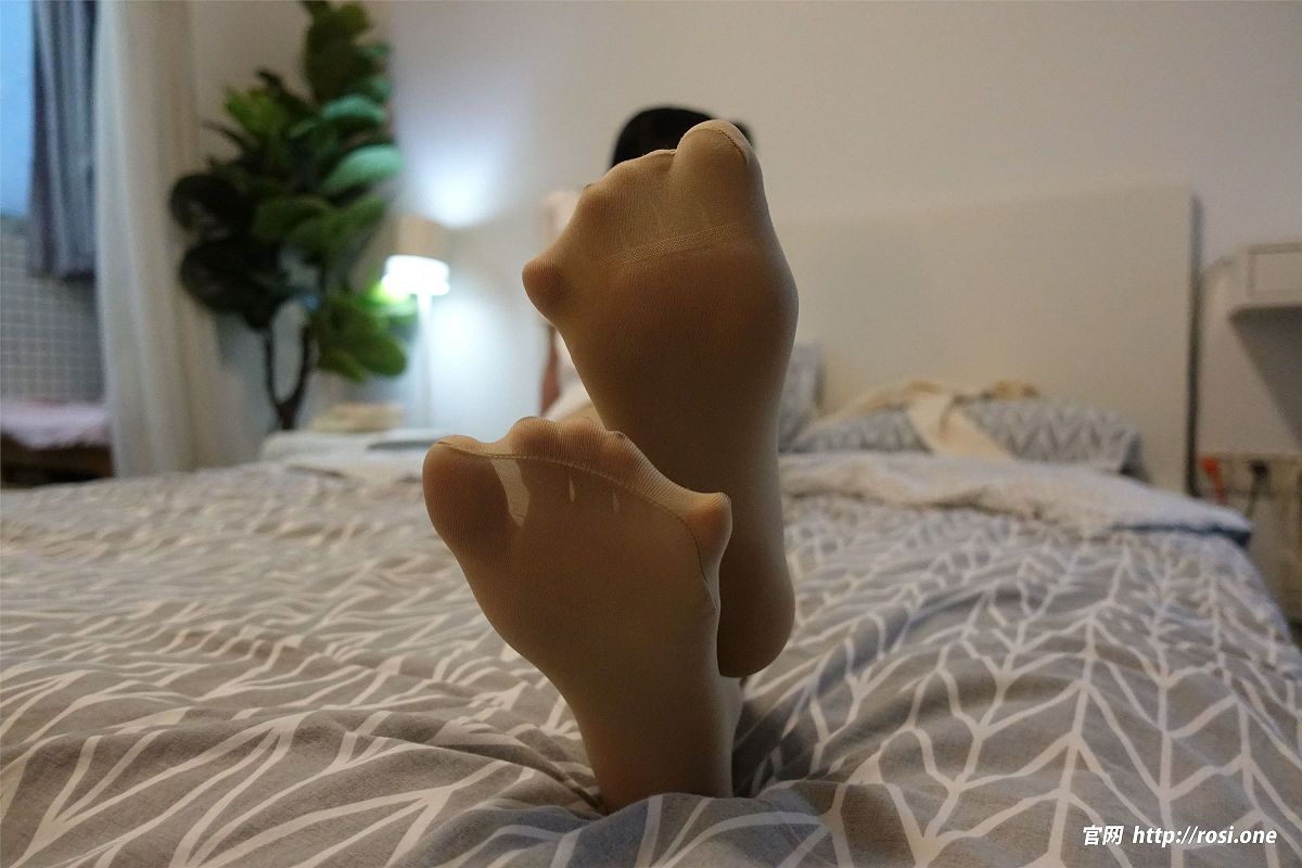 [ROSI美女图]2023.09.06 NO.4293-芒果图库