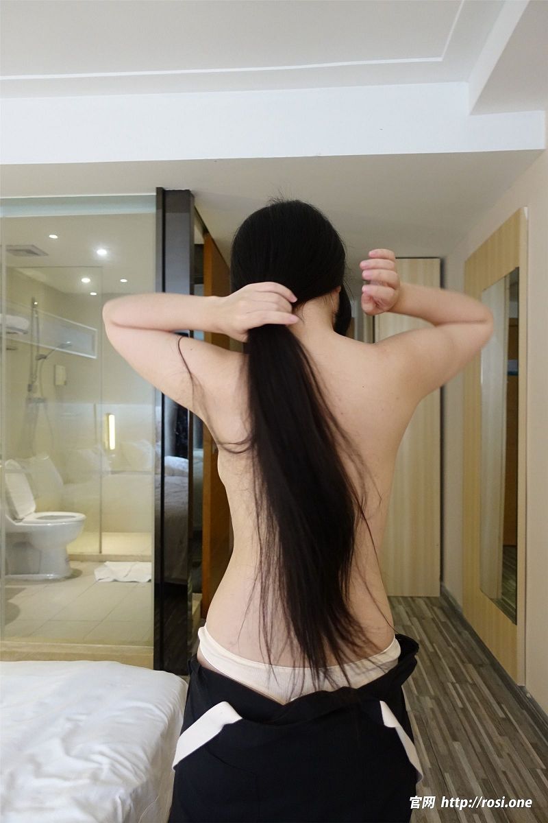 图片[3]-[ROSI美女图]2023.09.07 NO.4294-芒果图库