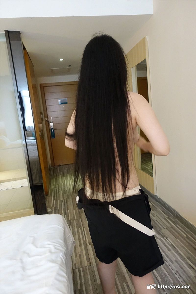 [ROSI美女图]2023.09.07 NO.4294-芒果图库