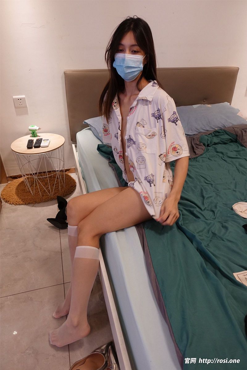 图片[2]-[ROSI美女图]口罩系列 2023.08.06 NO.2611-芒果图库