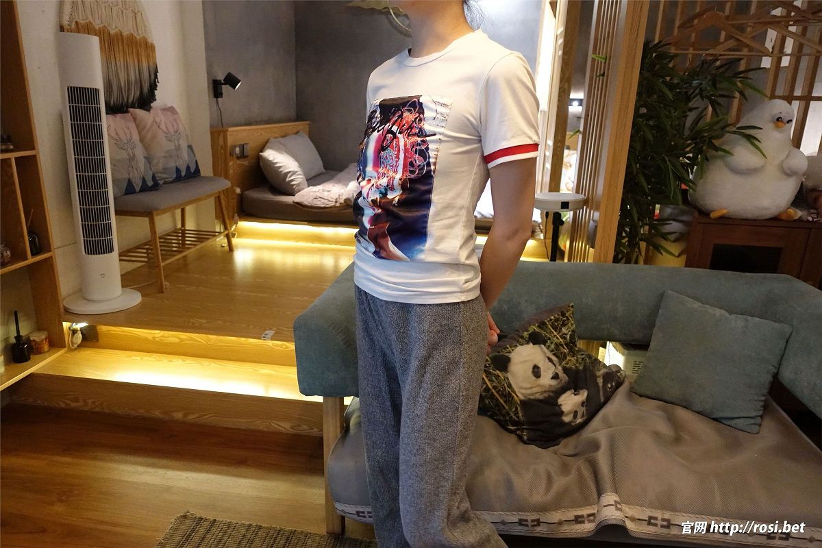 [ROSI美女图]2023.11.28 NO.4376-芒果图库