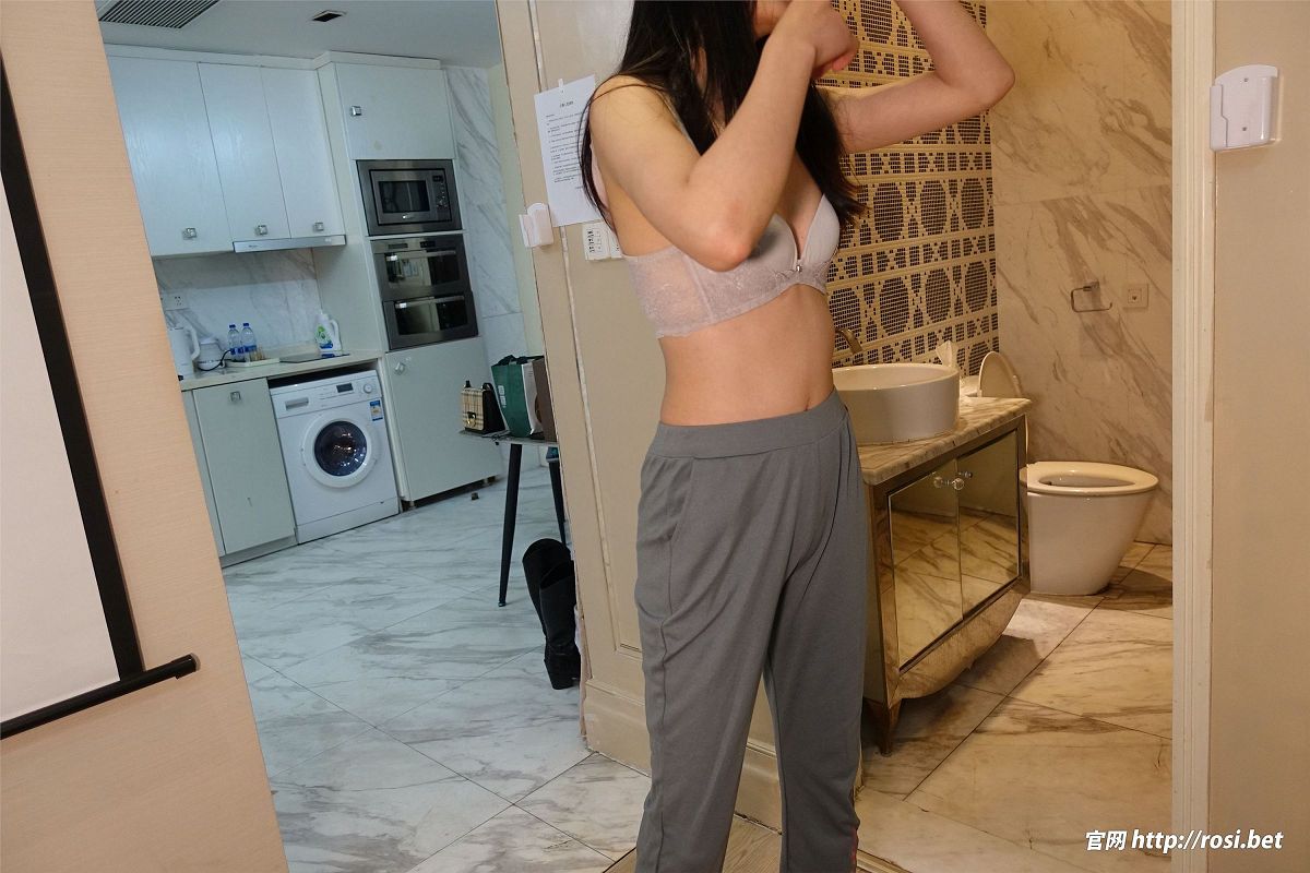 图片[4]-[ROSI美女图]2023.12.13 NO.4391-芒果图库