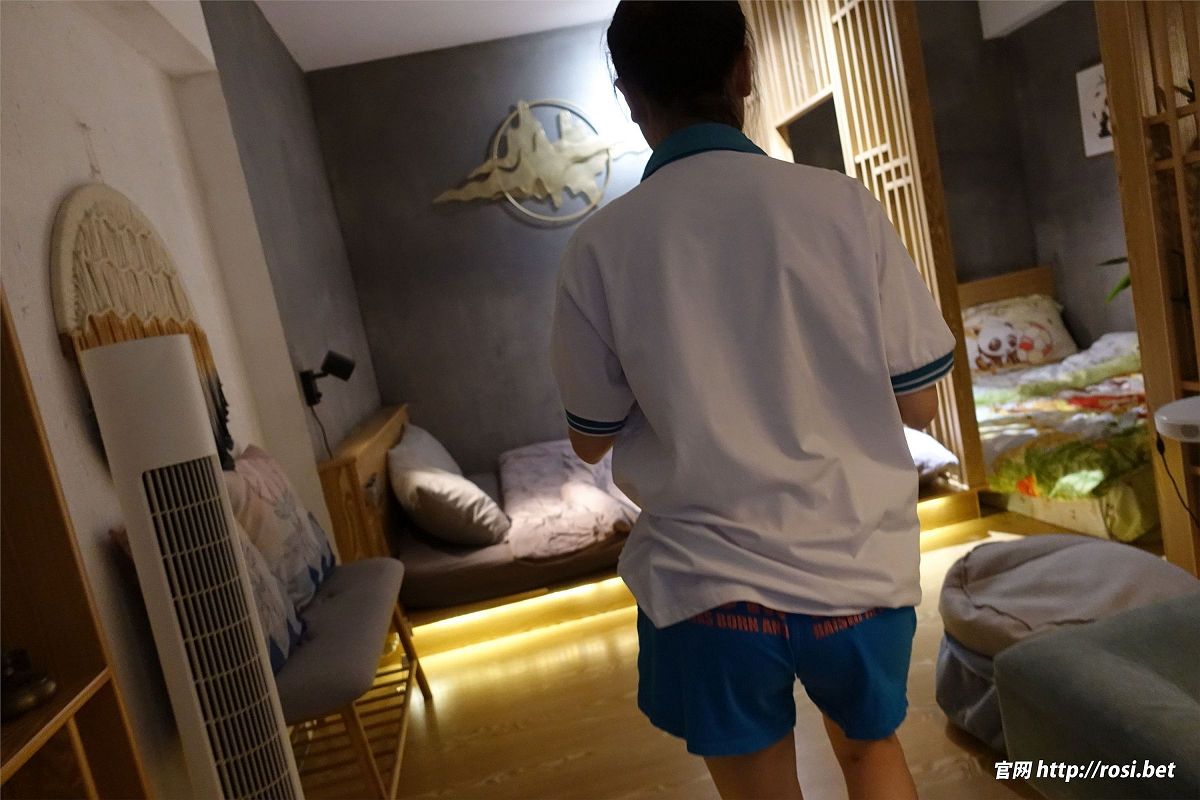 图片[2]-[ROSI美女图]2024.01.06 NO.4415-芒果图库