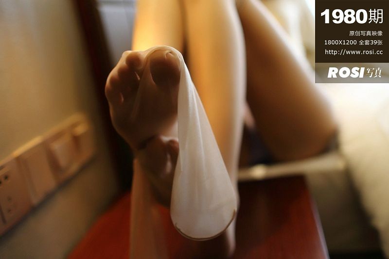 [ROSI美女图]2017.05.09 NO.1980-芒果图库