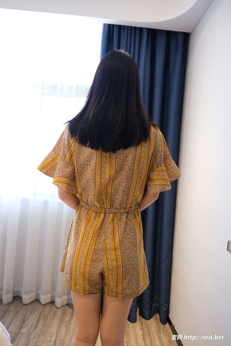 [ROSI美女图]2024.01.21 NO.4430-芒果图库