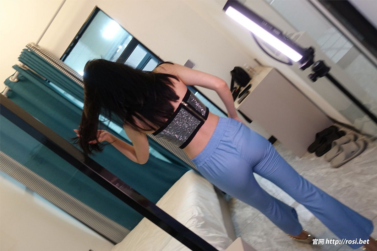 图片[2]-[ROSI美女图]2024.01.22 NO.4431-芒果图库