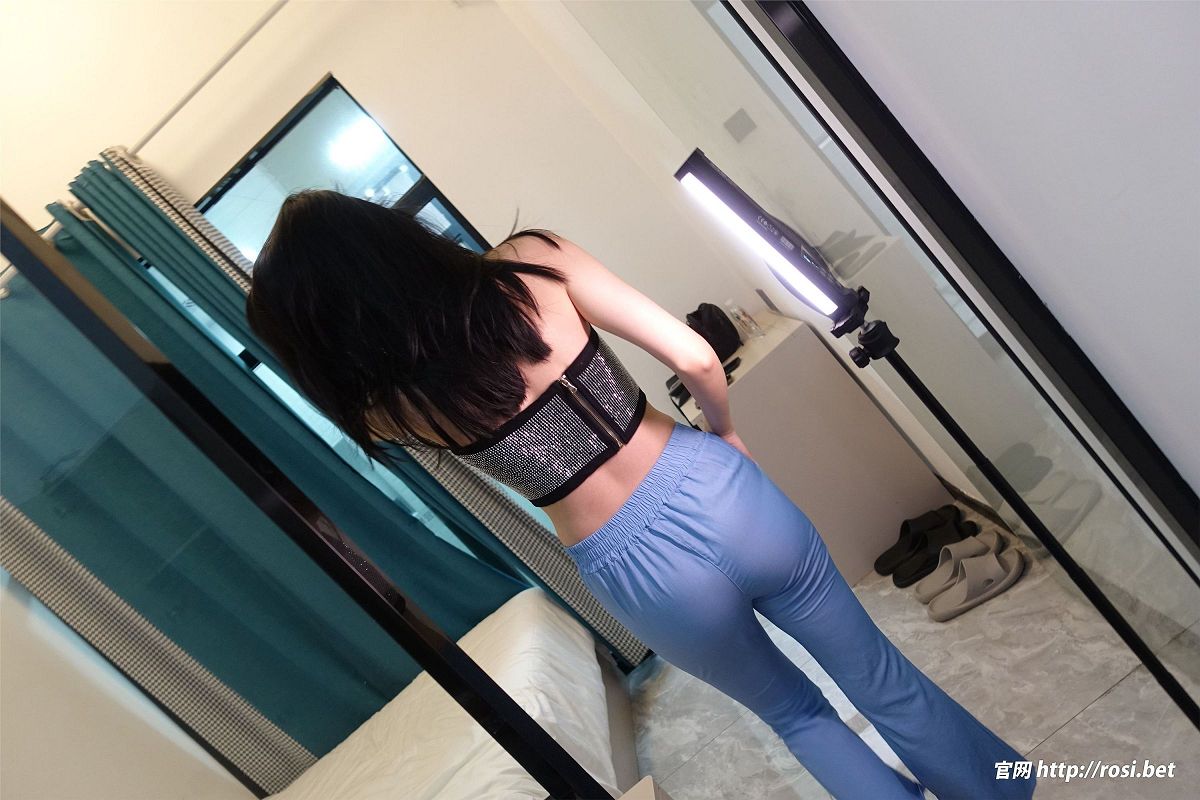 [ROSI美女图]2024.01.22 NO.4431-芒果图库