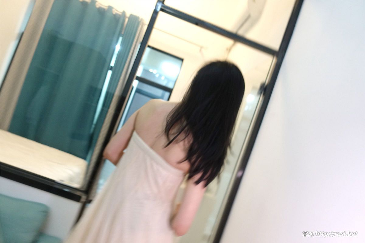 图片[3]-[ROSI美女图]2024.02.01 NO.4441-芒果图库