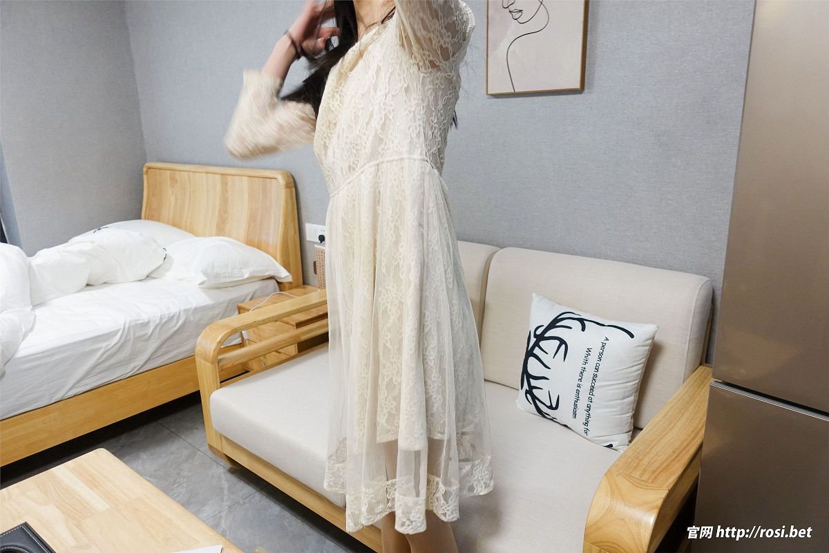 [ROSI美女图]2024.03.18 NO.4487-芒果图库