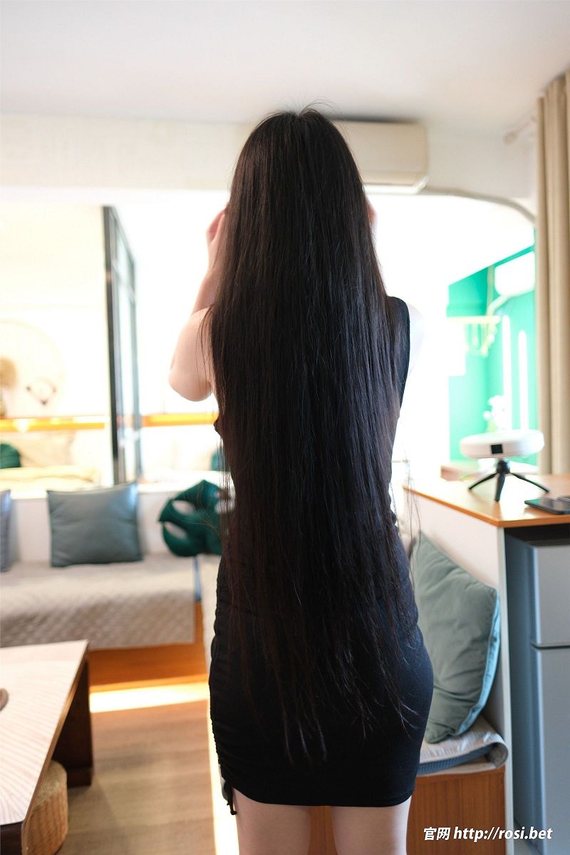 [ROSI美女图]2024.03.19 NO.4488-芒果图库