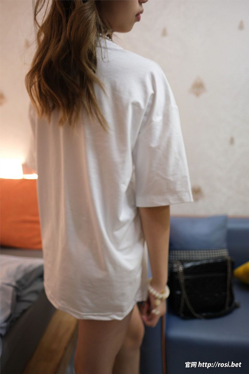 图片[4]-[ROSI美女图]2024.03.27 NO.4496-芒果图库