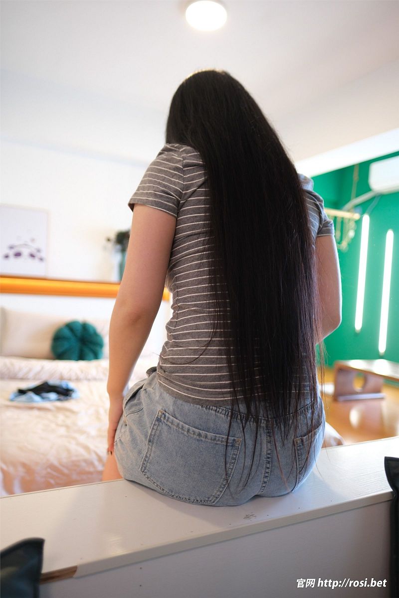 图片[6]-[ROSI美女图]2024.04.06 NO.4506-芒果图库