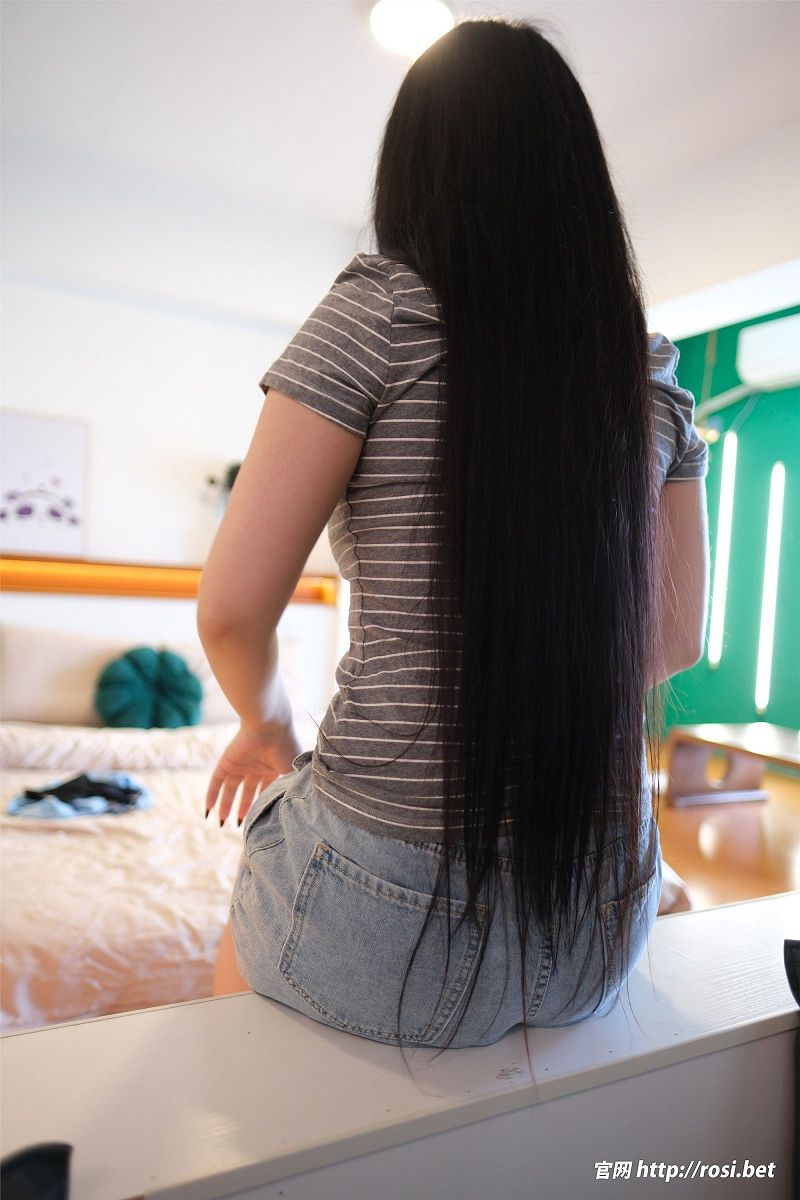 图片[5]-[ROSI美女图]2024.04.06 NO.4506-芒果图库