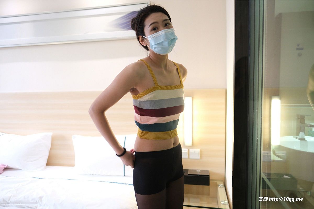 [ROSI美女图]口罩系列 2024.01.15 NO.2773-芒果图库