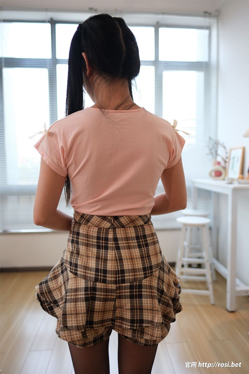 图片[7]-[ROSI美女图]2024.04.25 NO.4525-芒果图库
