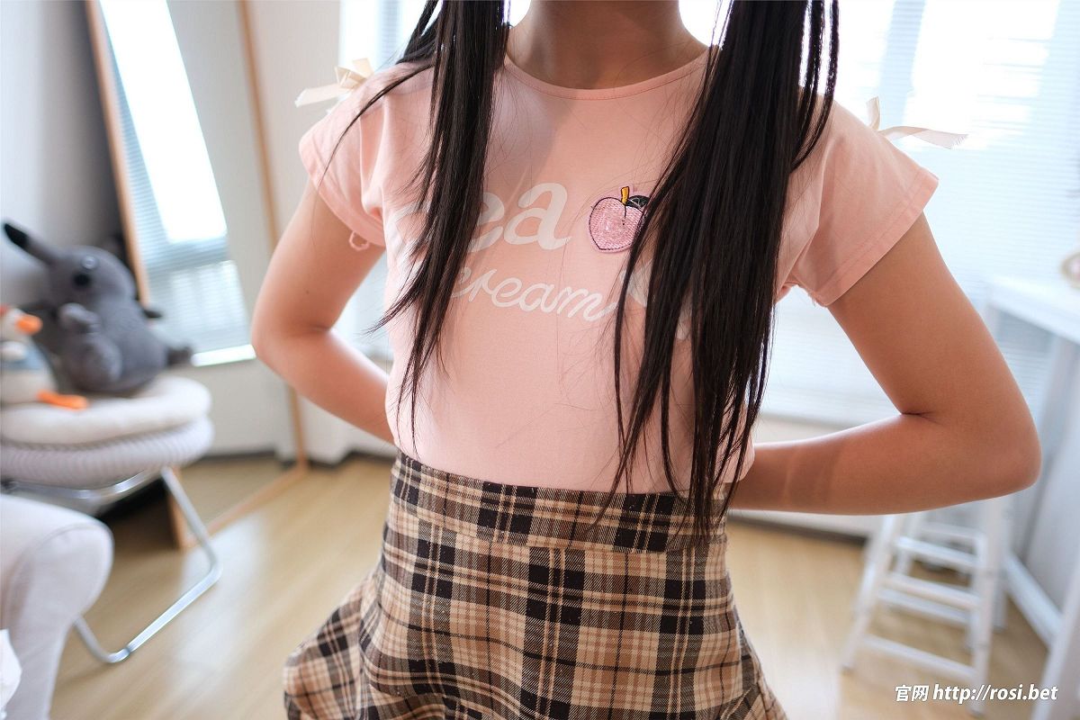 图片[4]-[ROSI美女图]2024.04.25 NO.4525-芒果图库