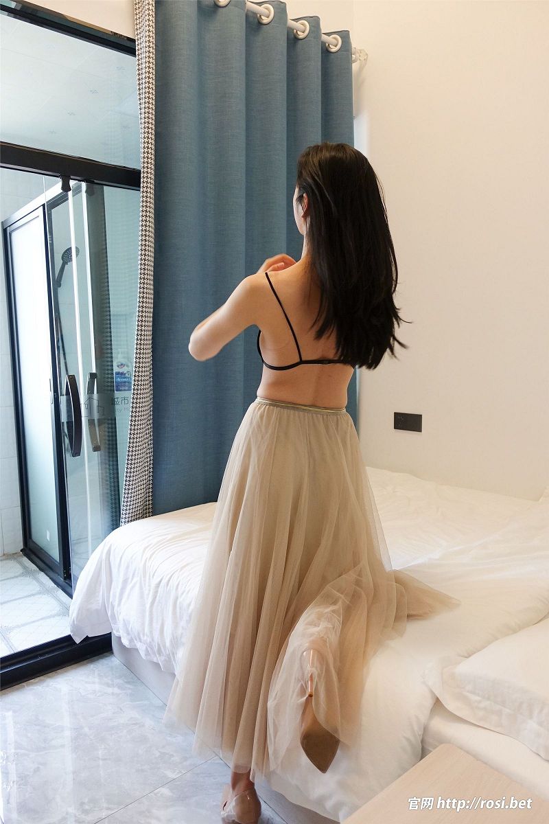 [ROSI美女图]2024.04.26 NO.4526-芒果图库