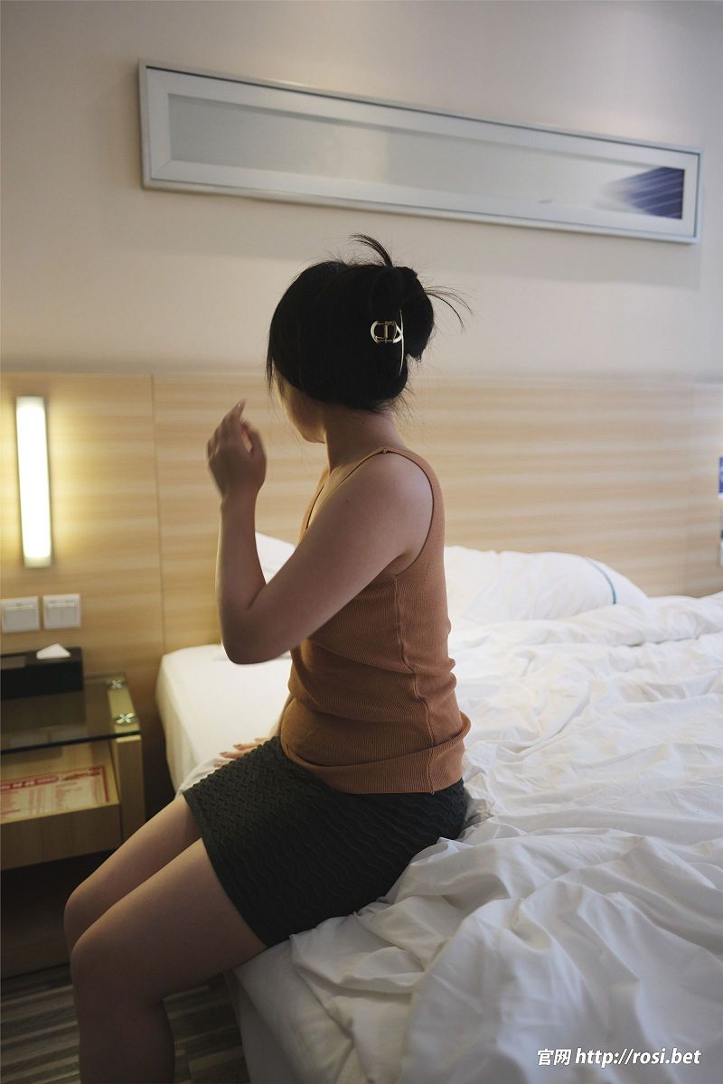 图片[3]-[ROSI美女图]2024.05.03 NO.4533-芒果图库