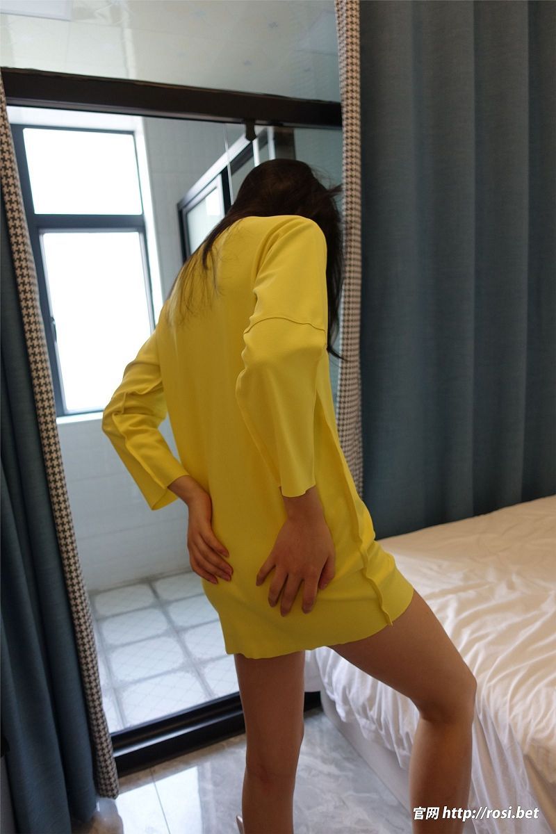 [ROSI美女图]2024.05.13 NO.4543-芒果图库