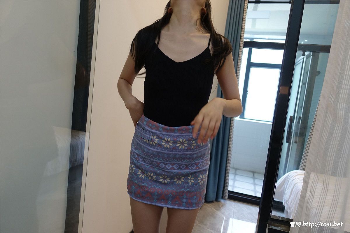 图片[5]-[ROSI美女图]2024.05.21 NO.4551-芒果图库