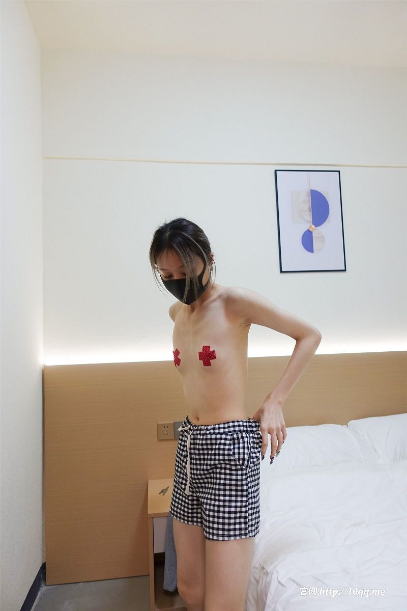 [ROSI美女图]口罩系列 2024.04.04 NO.2853-芒果图库