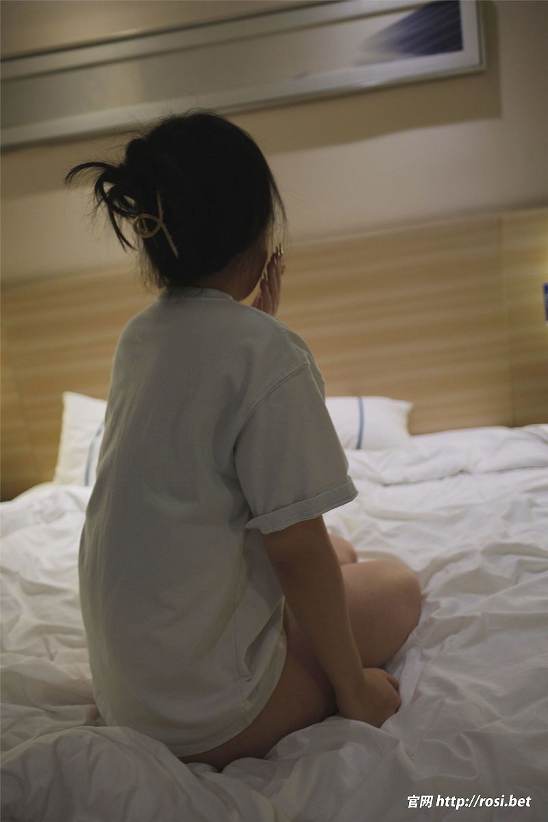 [ROSI美女图]2024.05.28 NO.4558-芒果图库