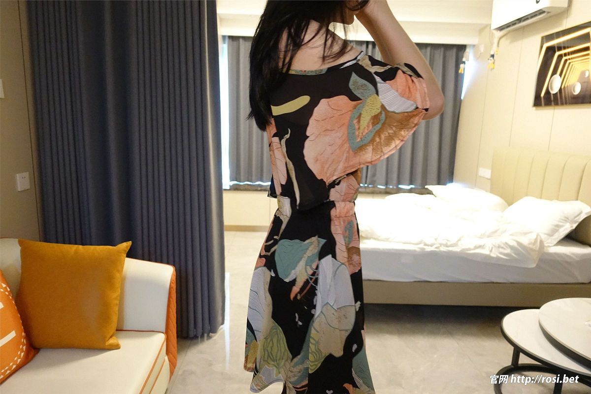 [ROSI美女图]2024.06.19 NO.4580-芒果图库