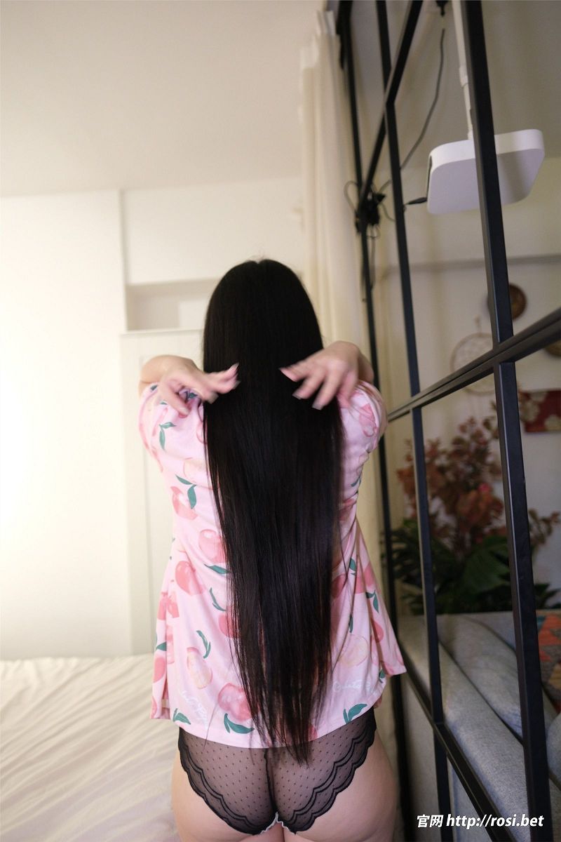 [ROSI美女图]2024.06.20 NO.4581-芒果图库