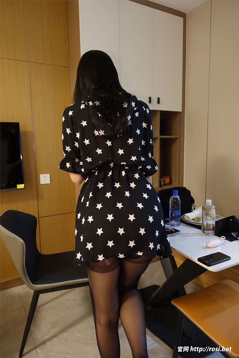 图片[7]-[ROSI美女图]2024.06.22 NO.4583-芒果图库