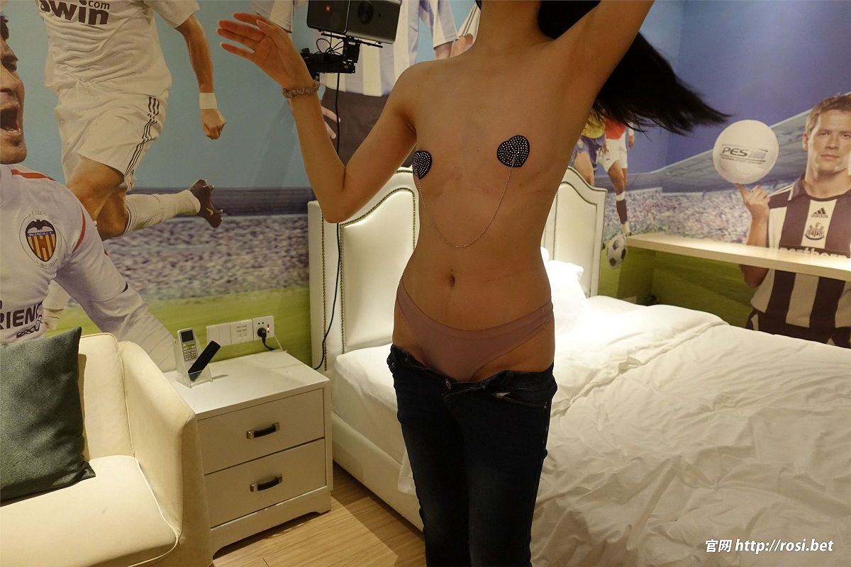 图片[4]-[ROSI美女图]2024.06.25 NO.4586-芒果图库