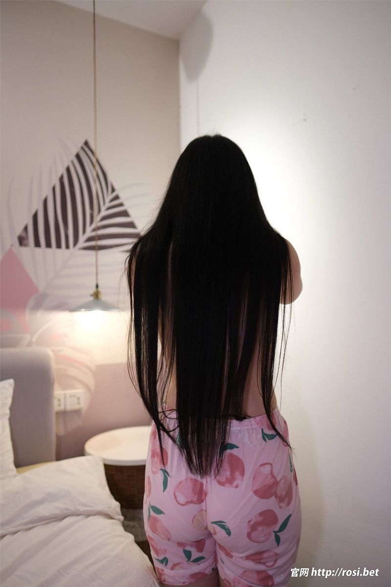 [ROSI美女图]2024.06.27 NO.4588-芒果图库